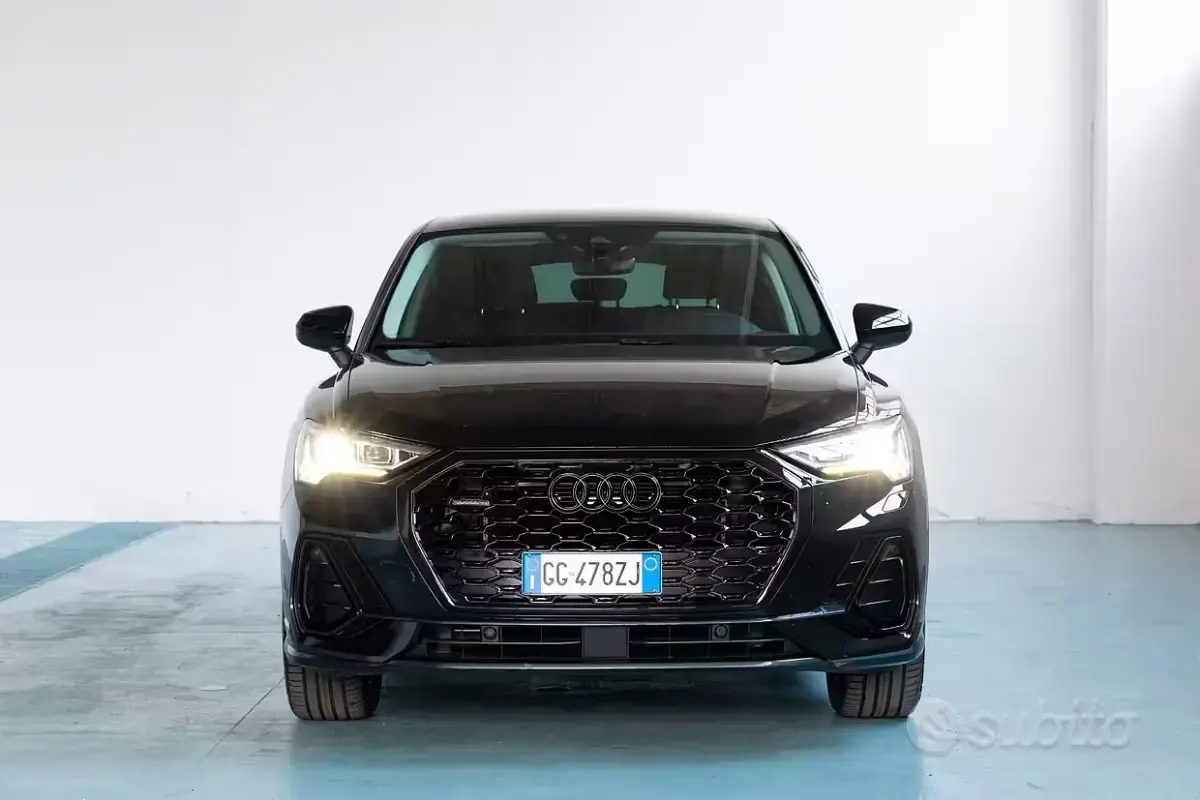 Usata Audi Q3 Sportback Black Edition 200 CV (147 kW) 2021 Nero SUV