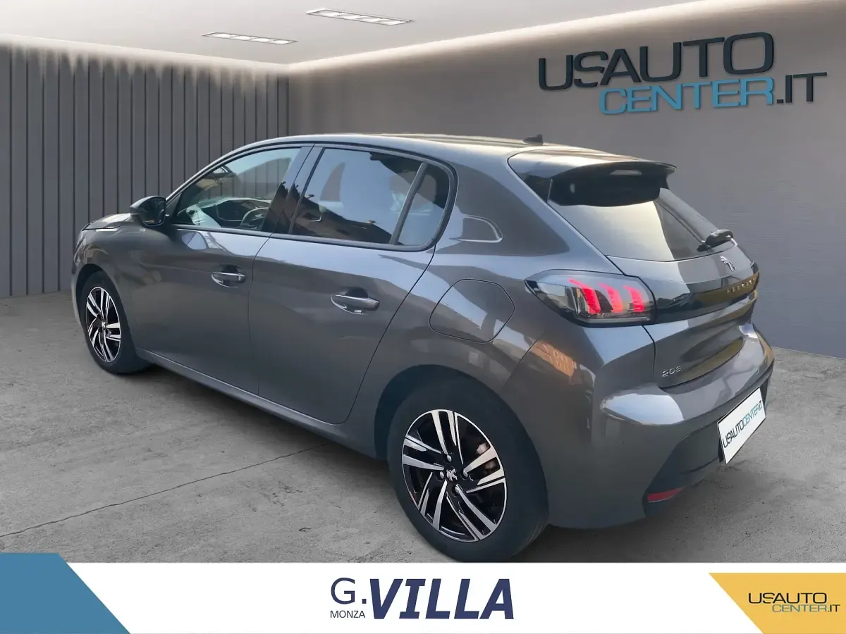 Usata Peugeot 208 Allure 100 CV (73 kW) 2021 Utilitaria