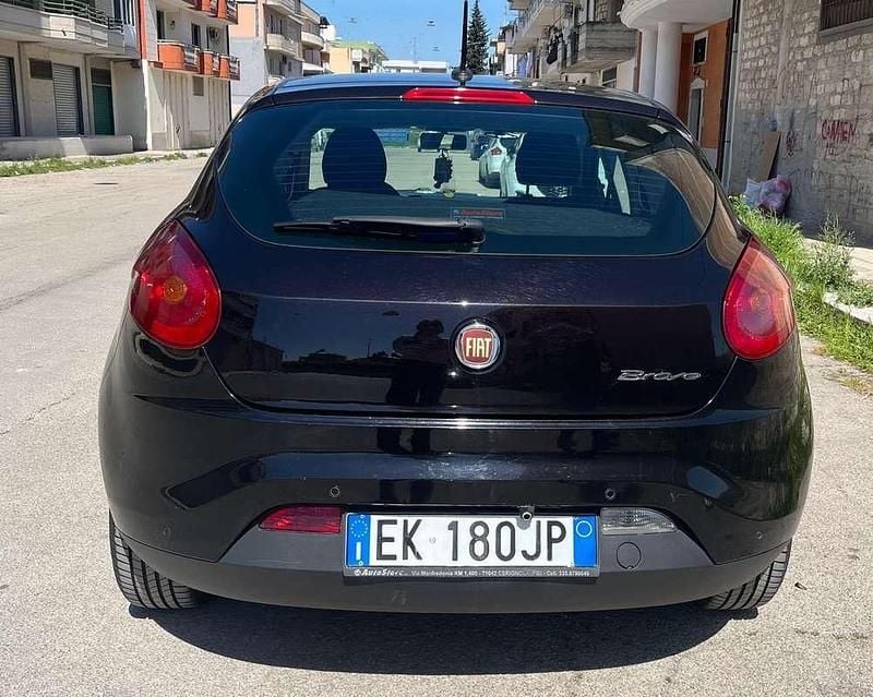 Usata Fiat Bravo Dynamic 120 CV (88 kW) 2011 Nero Utilitaria