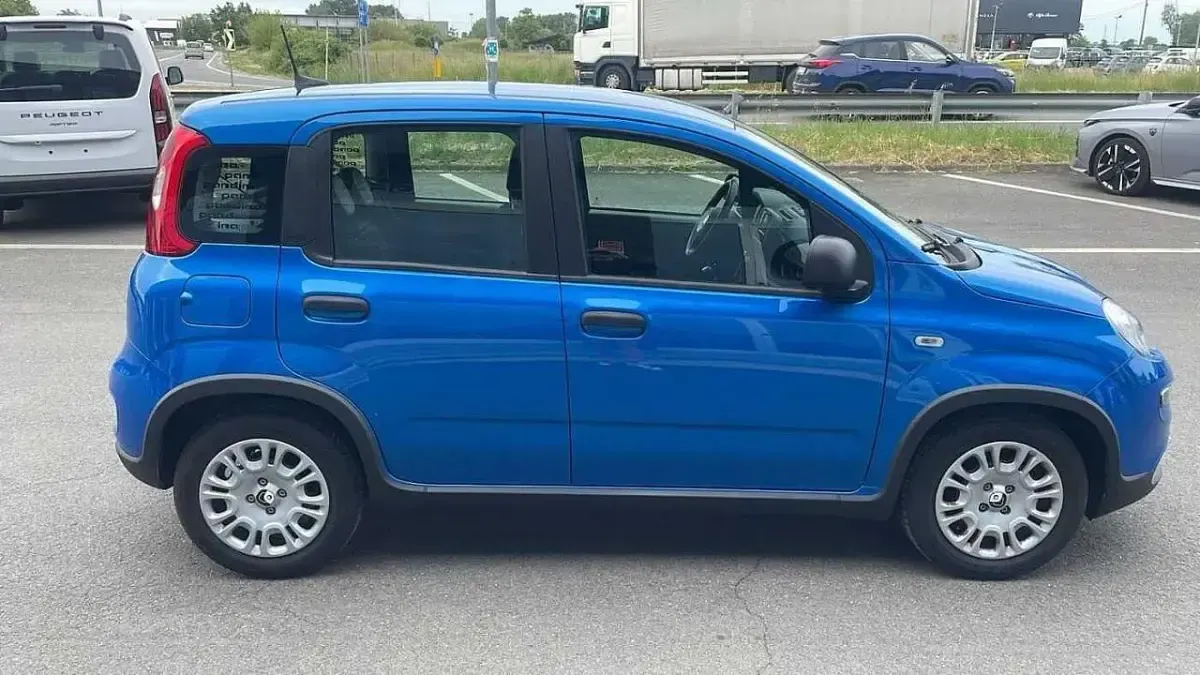 Usata Fiat Panda Icon 70 CV (51 kW) 2025 Blu Utilitaria