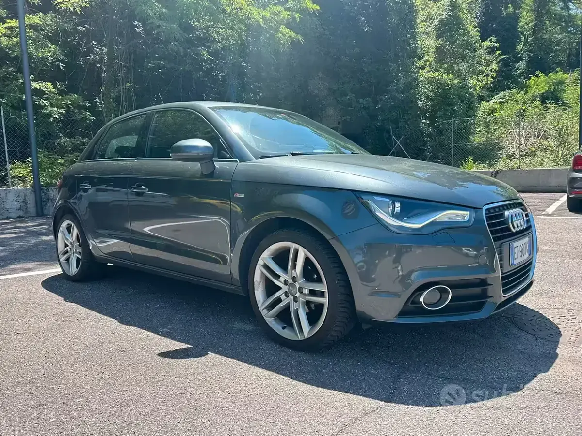 Usata Audi A1 Sportback S-Line 90 CV (66 kW) 2014 Grigio Utilitaria