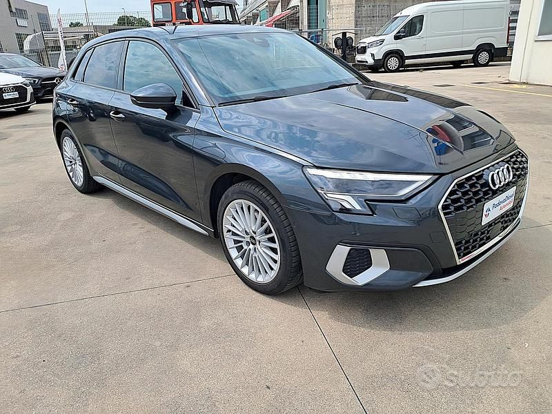 Usata Audi A3 Advanced 150 CV (110 kW) 2022 Grigio Berlina