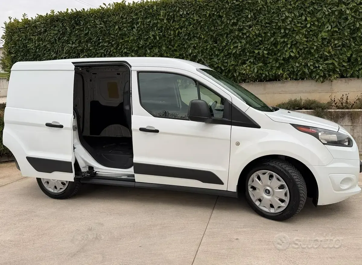 Occasion Ford Transit Connect 101 ch (74 kW) 2017 Blanc Monospace