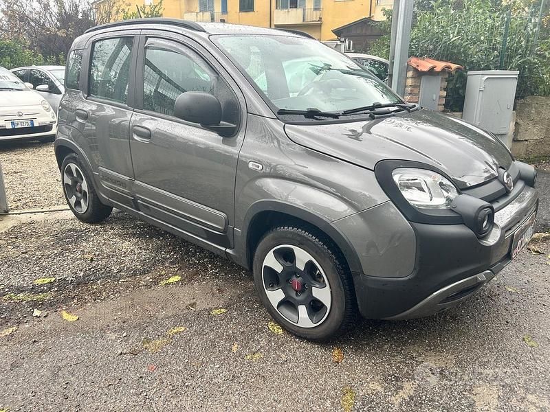 Usata Fiat Panda Cross Cross 69 CV (50 kW) 2019 Grigio Utilitaria