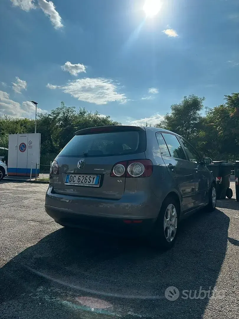 Usata VW Golf 102 CV (75 kW) 2006 Grigio Monovolume