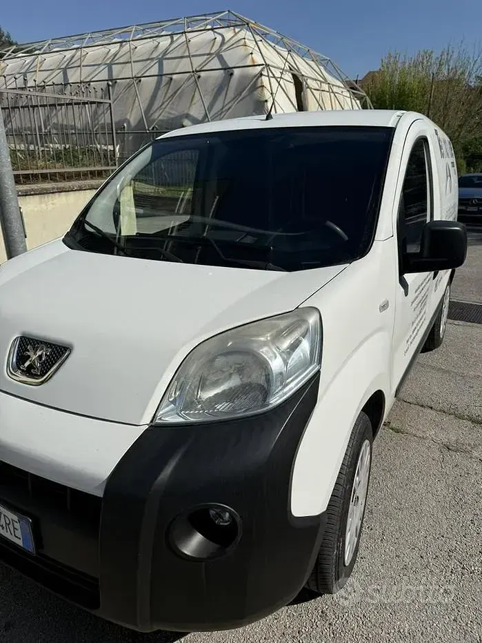 Usata Peugeot Bipper 75 CV (55 kW) 2013 Bianco Monovolume