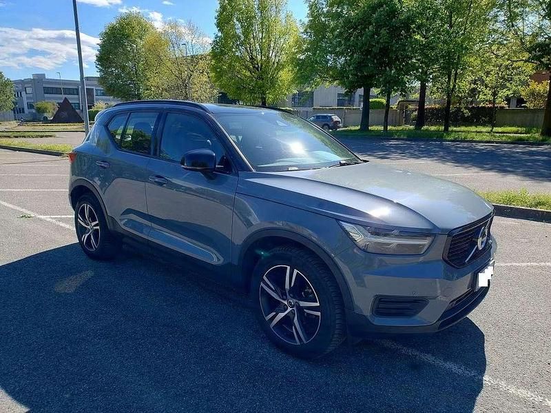 Usata Volvo XC40 R-Design 163 CV (119 kW) 2020 Grigio SUV