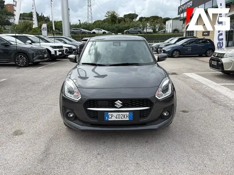 Usata Suzuki Swift 83 CV (61 kW) 2023 Grigio Utilitaria