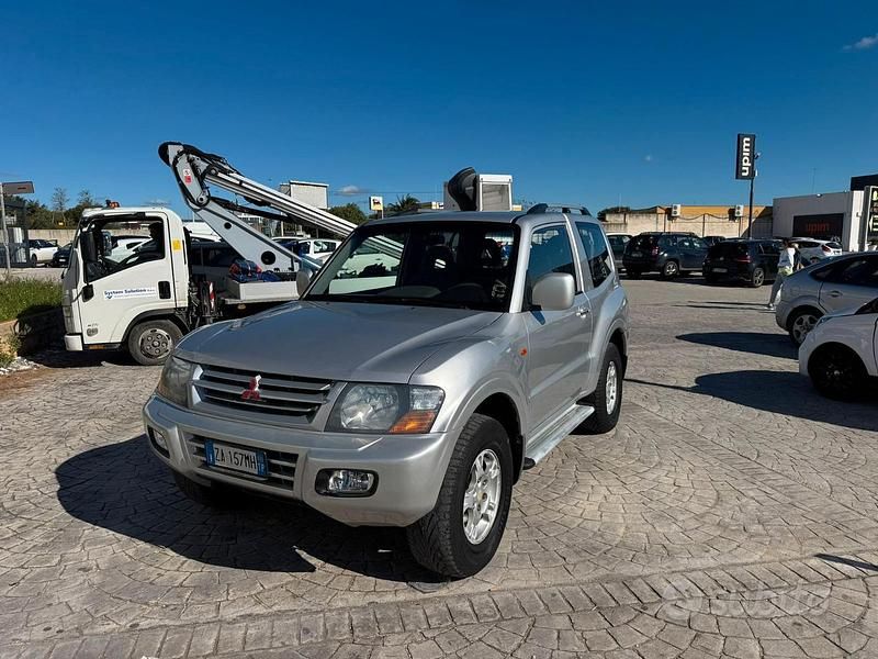 Usata Mitsubishi Pajero Sport 2002 Grigio SUV