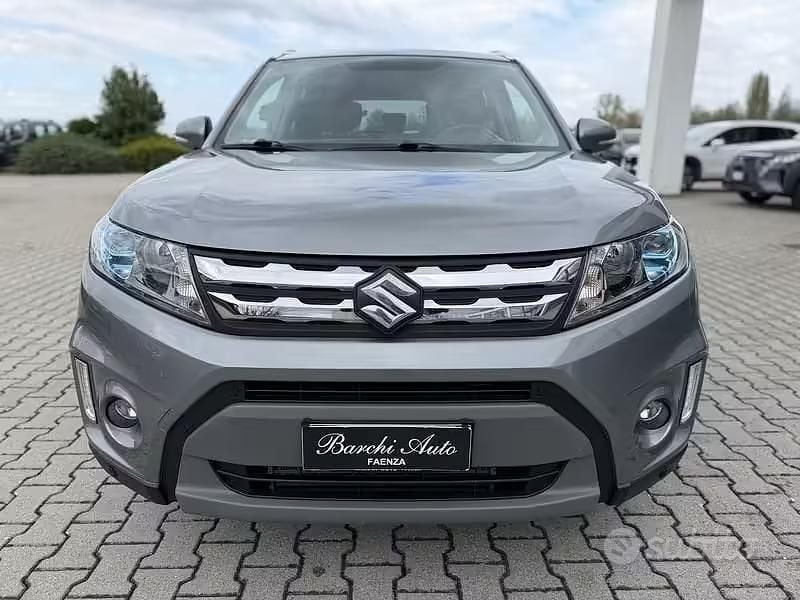 Usata Suzuki Vitara 120 CV (88 kW) 2016 Grigio SUV
