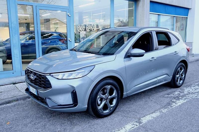 Usata Ford Kuga ST-Line 151 CV (111 kW) 2025 Grigio SUV