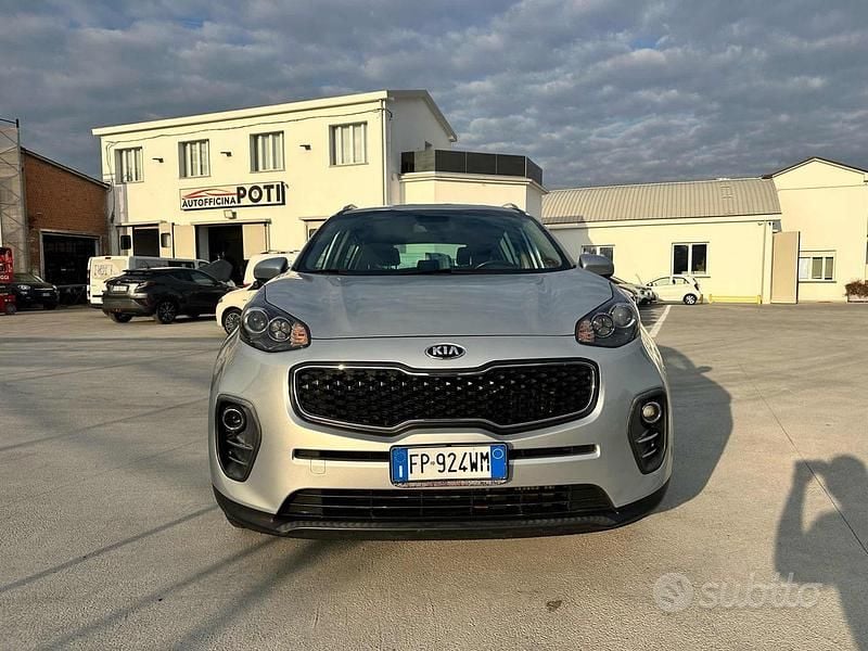 Usata Kia Sportage 141 CV (103 kW) 2018 Argento SUV