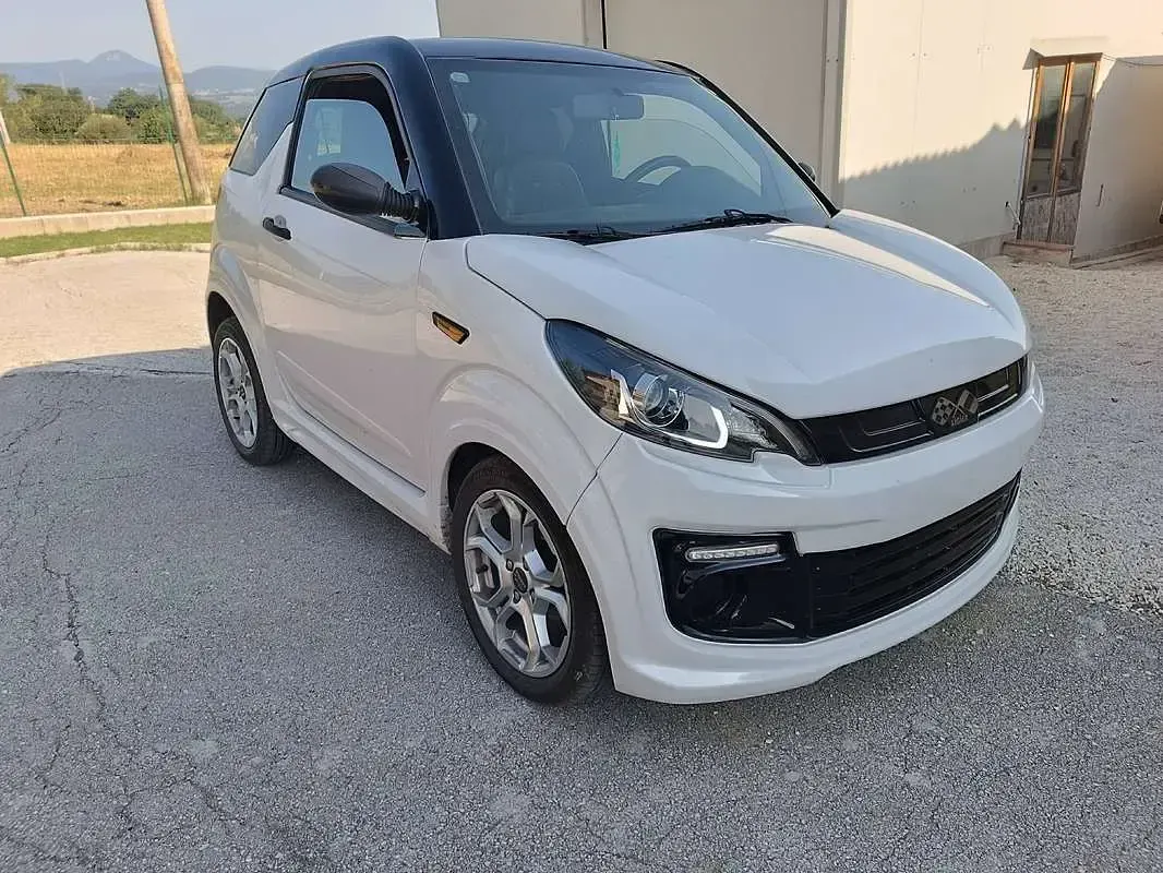 Usata Ligier JS50 2022 Bianco Utilitaria