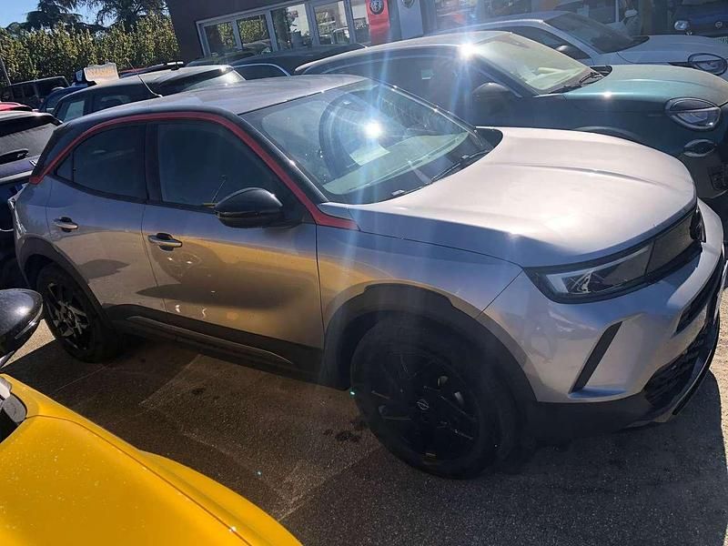 Usata Opel Mokka GS Line 101 CV (74 kW) 2023 Grigio SUV
