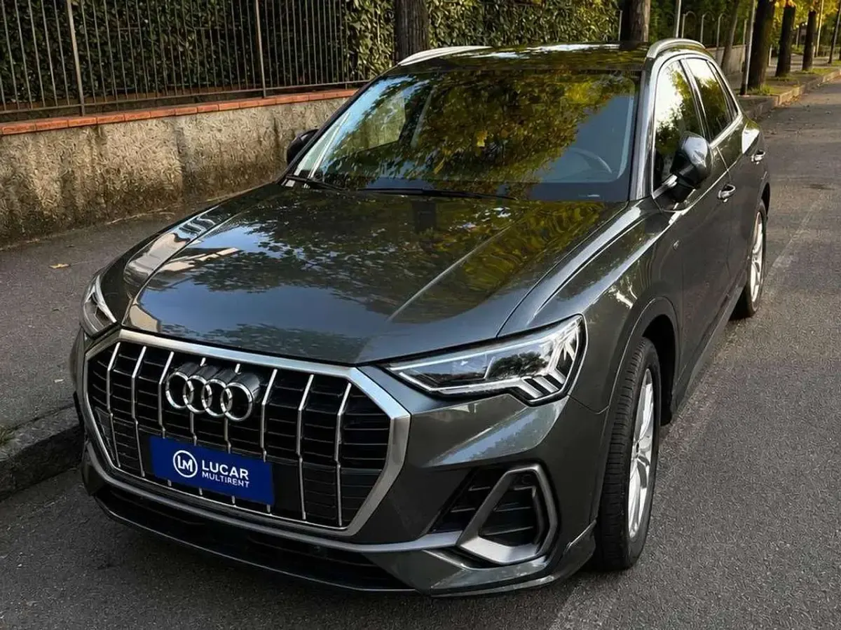 Usata Audi Q3 S-Line 150 CV (110 kW) 2023 Grigio scuro metallizzato SUV