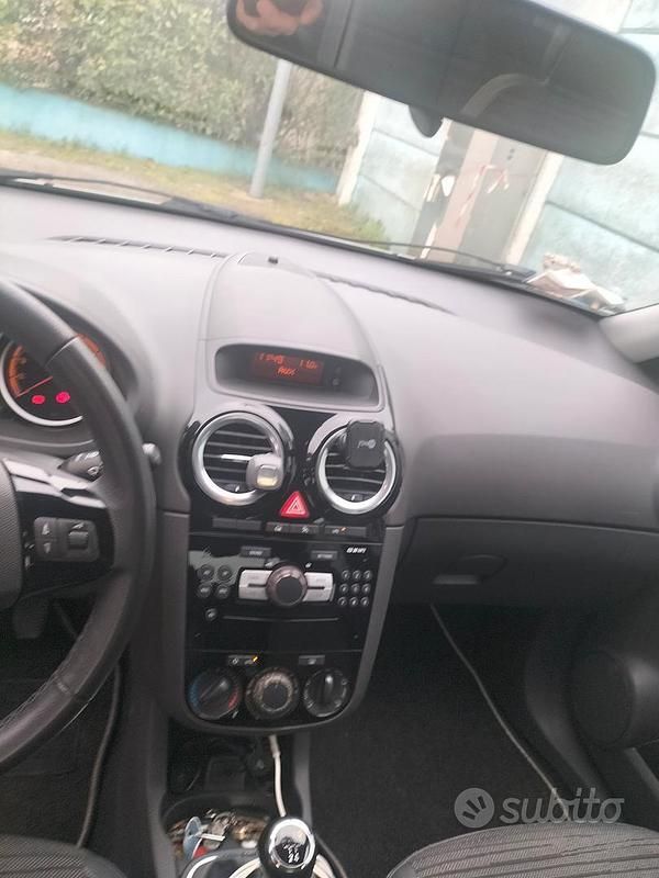 Usata Opel Corsa 2014 Grigio Utilitaria