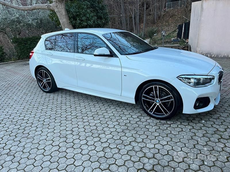 Occasion BMW 118 Efficient Dynamics 150 ch (110 kW) 2018 Blanc Citadine