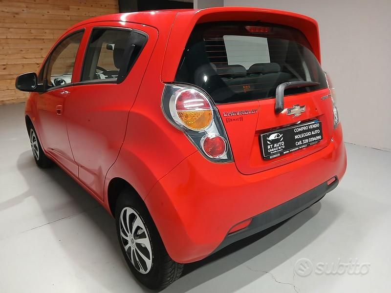 Usata Chevrolet Spark LS 81 CV (59 kW) 2011 Rosso Utilitaria