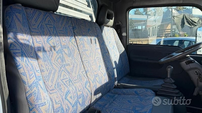 Usata Nissan Cabstar 106 CV (77 kW) 2000 Bianco Pick-up