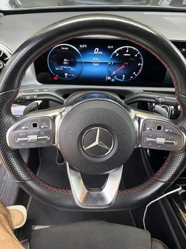 Usata Mercedes A180 Premium 116 CV (85 kW) 2022 Berlina