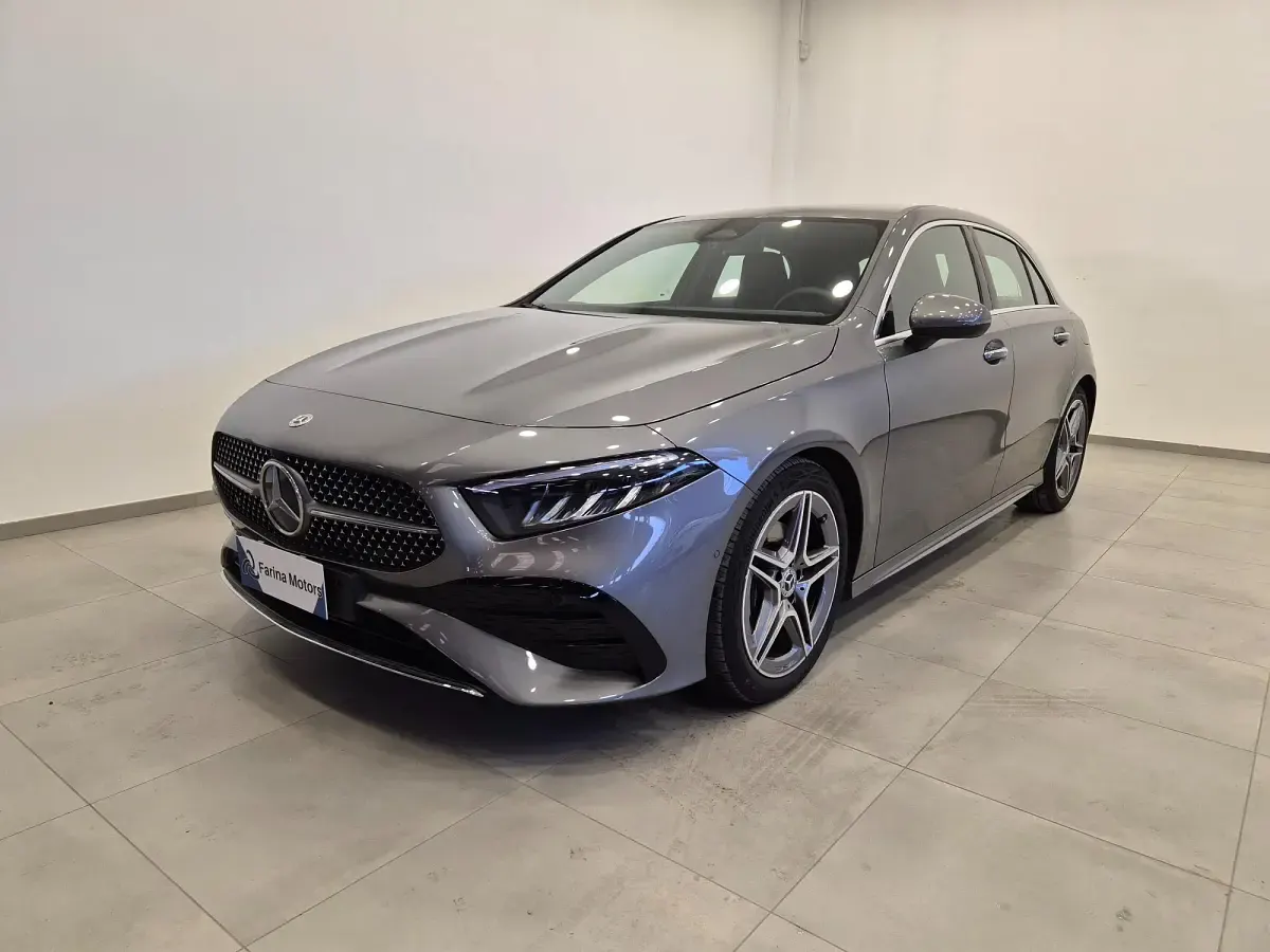 Käytetty Mercedes A200 Advanced Plus 163 HP (119 kW) 2025 Sedan