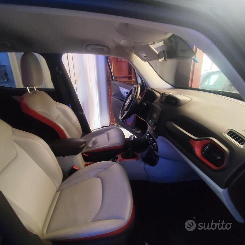 Usata Jeep Renegade Limited 120 CV (88 kW) 2016 Nero SUV