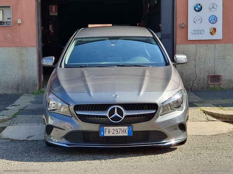 Usata Mercedes CLA200 136 CV (100 kW) 2019 Grigio Station wagon