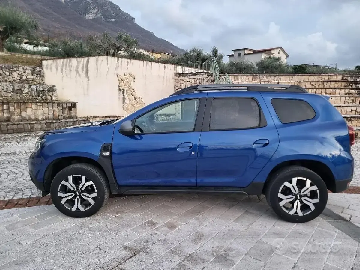 Usata Dacia Duster Journey 101 CV (74 kW) 2023 Blu SUV
