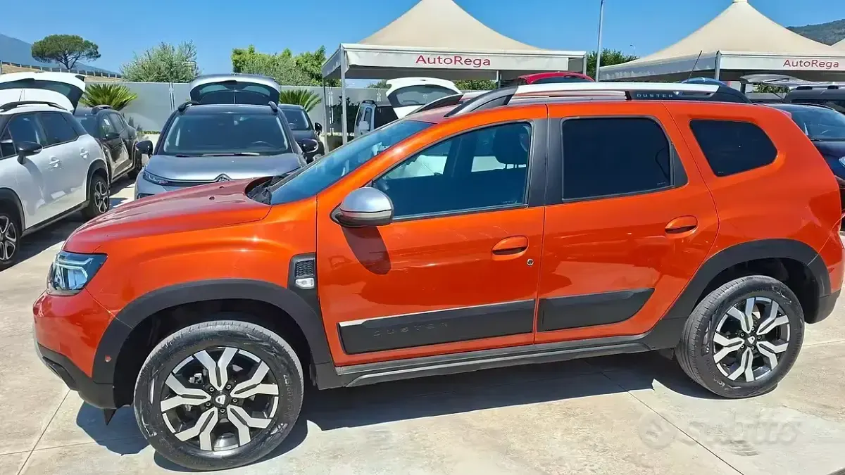 Usata Dacia Duster 101 CV (74 kW) 2022 Arancione SUV