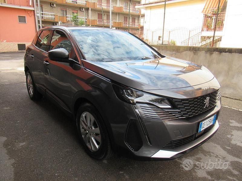 Usata Peugeot 3008 Allure 131 CV (96 kW) 2021 Gray SUV