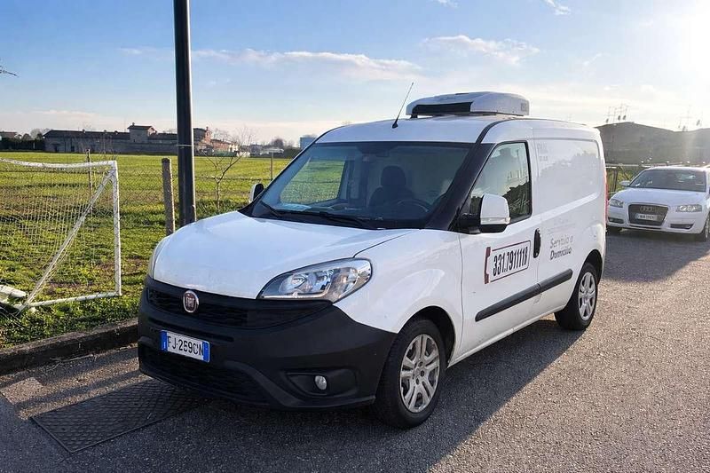 Usata Fiat Doblò Active 105 CV (77 kW) 2016 Bianco Monovolume