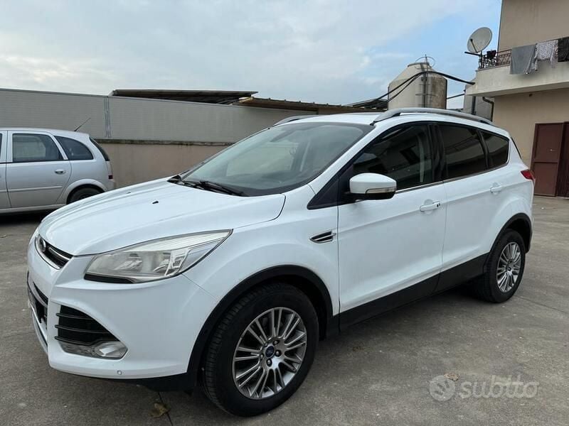 Usata Ford Kuga 164 CV (120 kW) 2013 Bianco SUV