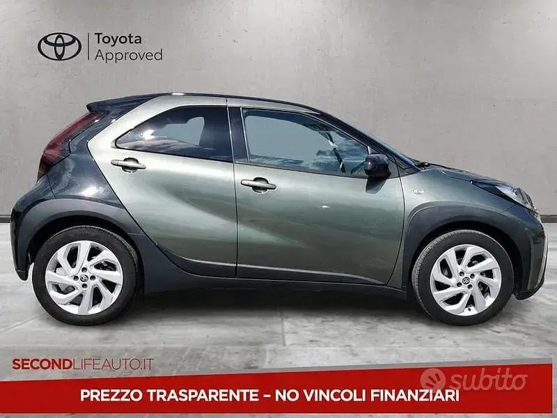 Usata Toyota Aygo X Trend 72 CV (52 kW) 2022 Nero SUV