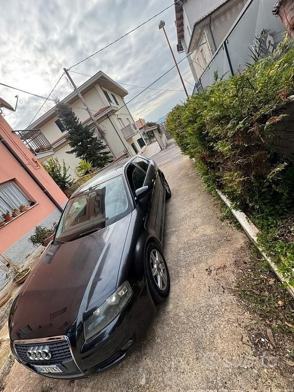 Usata Audi A3 Ambition 105 CV (77 kW) 2005 Nero Utilitaria