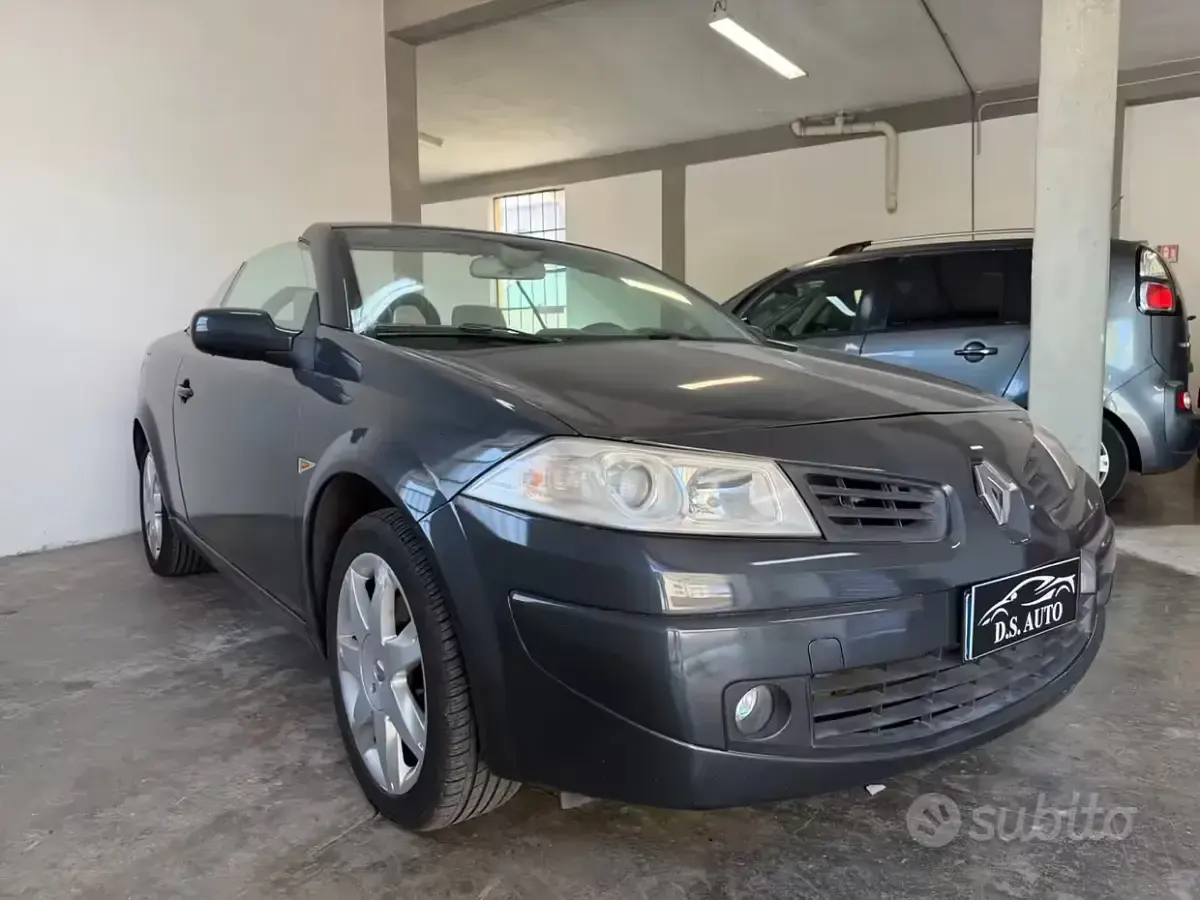 Usata Renault Mégane Cabriolet 165 CV (121 kW) 2007 Grigio Cabrio