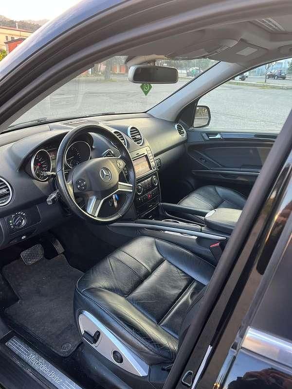 Usata Mercedes ML320 224 CV (164 kW) 2009 Nero SUV