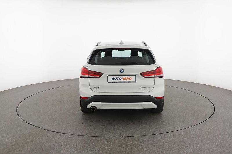Usata BMW X1 Advantage 220 CV (161 kW) 2021 Bianco SUV