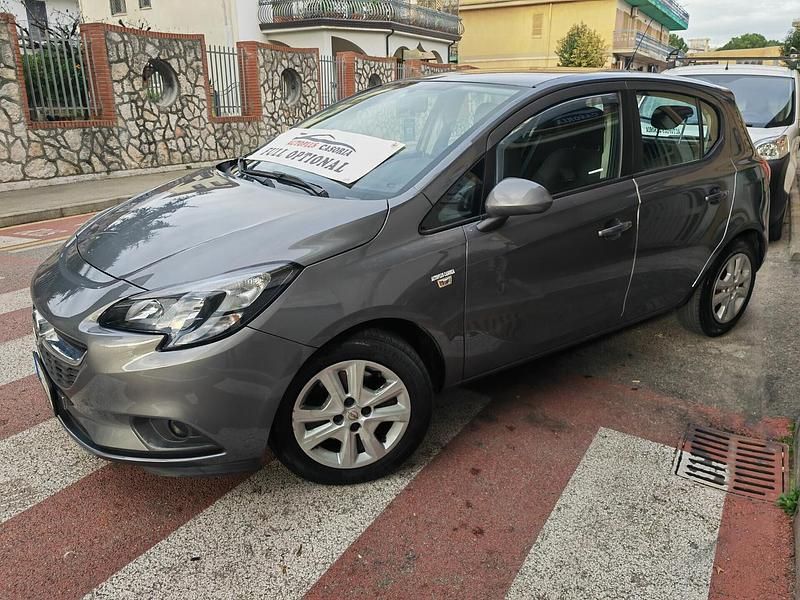 Usata Opel Corsa Cosmo 74 CV (54 kW) 2015 Grigio Utilitaria