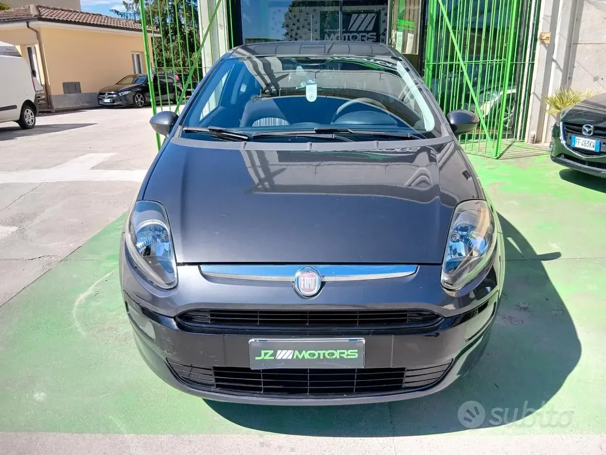 Usata Fiat Punto Evo 77 CV (56 kW) 2011 Nero Utilitaria