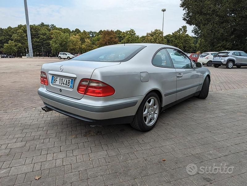 Usata Mercedes CLK230 193 CV (141 kW) 1997 Grigio Coupé