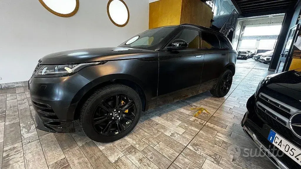 Usata Land Rover Range Rover Velar HSE Dynamic 241 CV (177 kW) 2018 Nero SUV