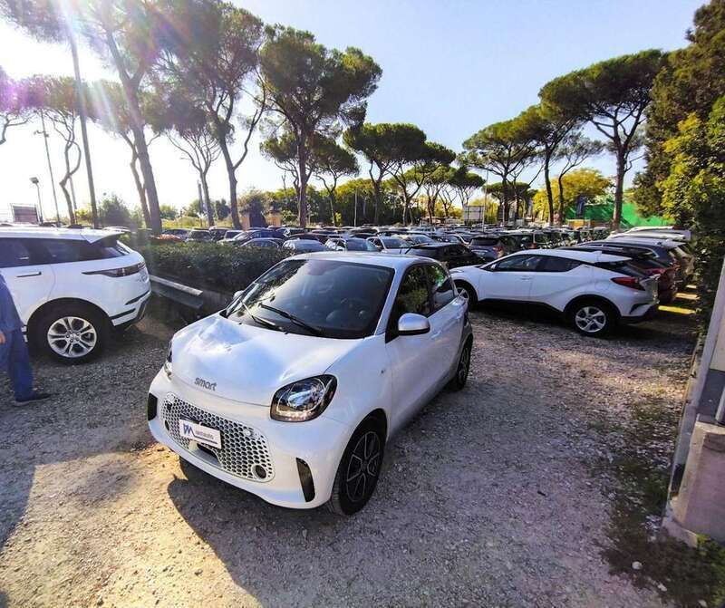 Usata Smart ForFour Electric Drive Passion 60 kW (82 CV) 2020 Bianco Berlina