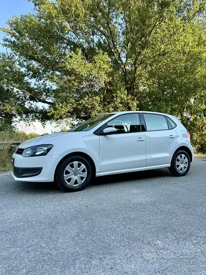 Usata VW Polo Trendline 60 CV (44 kW) 2014 Bianco Berlina