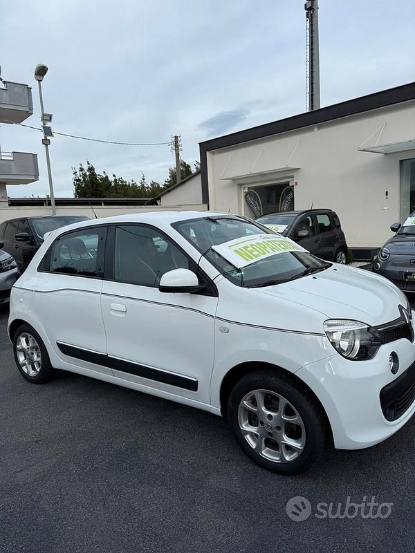 Usata Renault Twingo Intens 69 CV (50 kW) 2019 Bianco Utilitaria