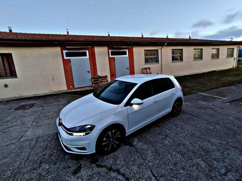 Usata VW Golf VII Business 116 CV (85 kW) 2018 Bianco Berlina
