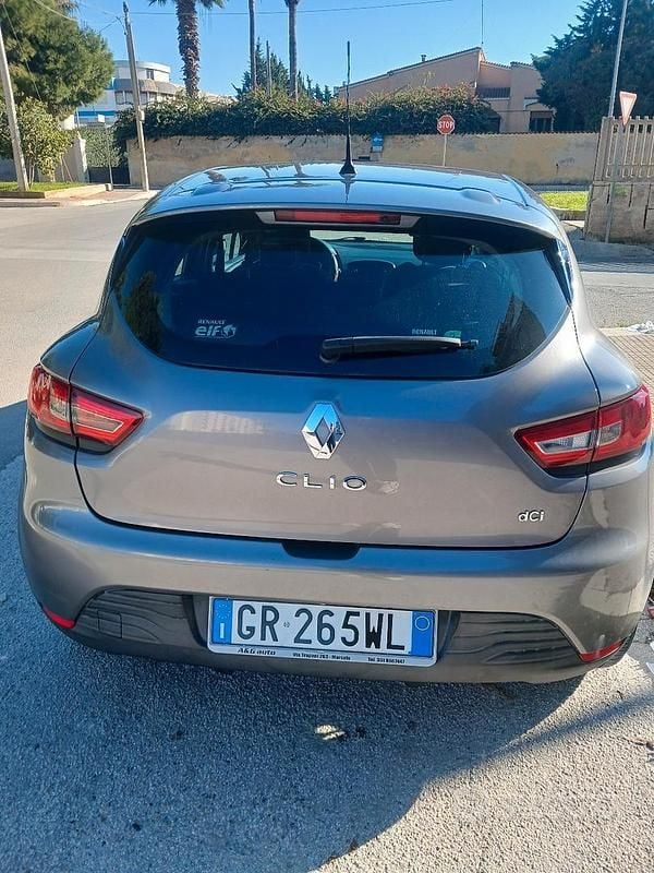 Usata Renault Clio IV 75 CV (55 kW) 2015 Grigio Berlina