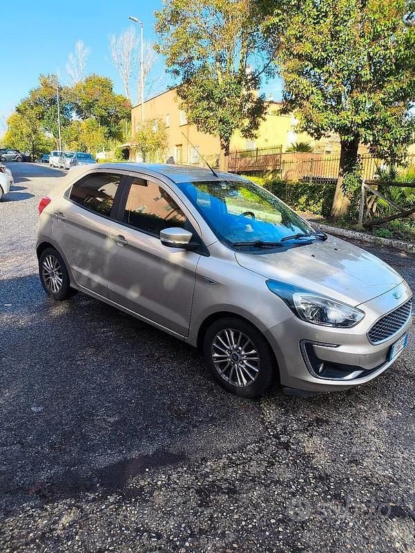 Usata Ford Ka Plus Ultimate 95 CV (69 kW) 2018 Utilitaria