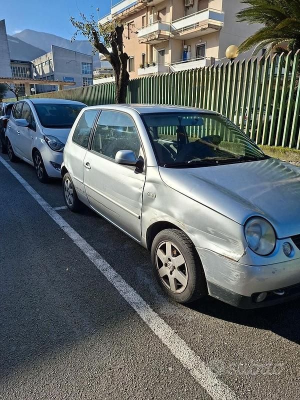 Usata VW Lupo 75 CV (55 kW) 2004 Grigio Utilitaria