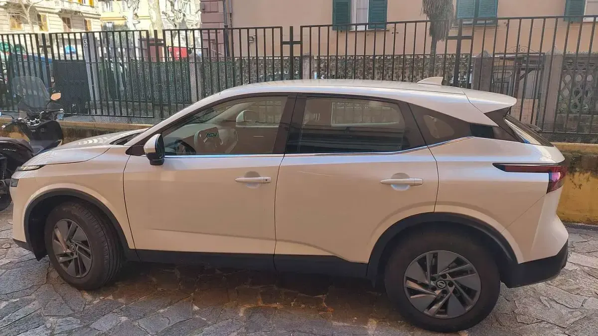 Usata Nissan Qashqai 190 CV (139 kW) 2022 Bianco SUV