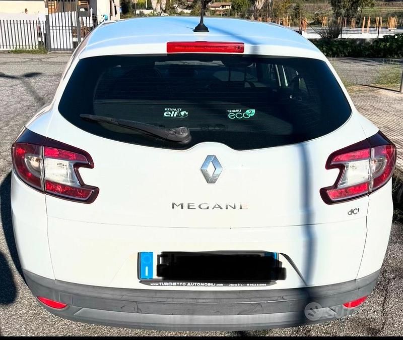Usata Renault Mégane III 110 CV (80 kW) 2012 Bianco Station wagon